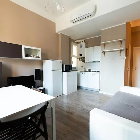 10min To Downtown Bright And Stylish *